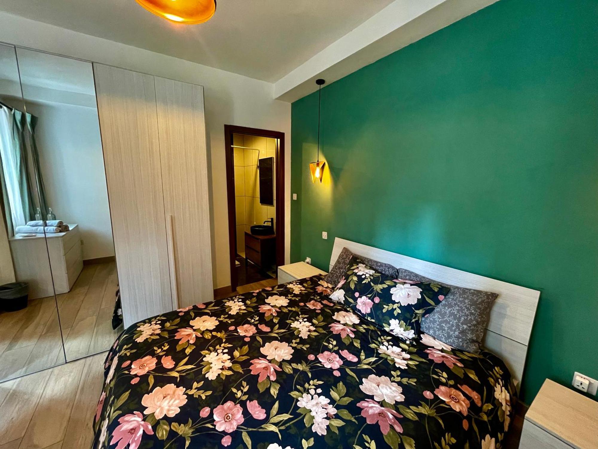 Airport Accommodation Deluxe Bedroom And Private Bathroom Near Airport Self Check In And Self Check Out Mqabba Экстерьер фото